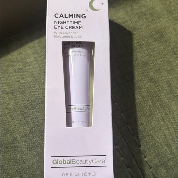 Calming Nighttime Eye Cream - Lavender - Picture 2 of 5